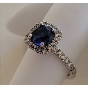 Halo platinum ring